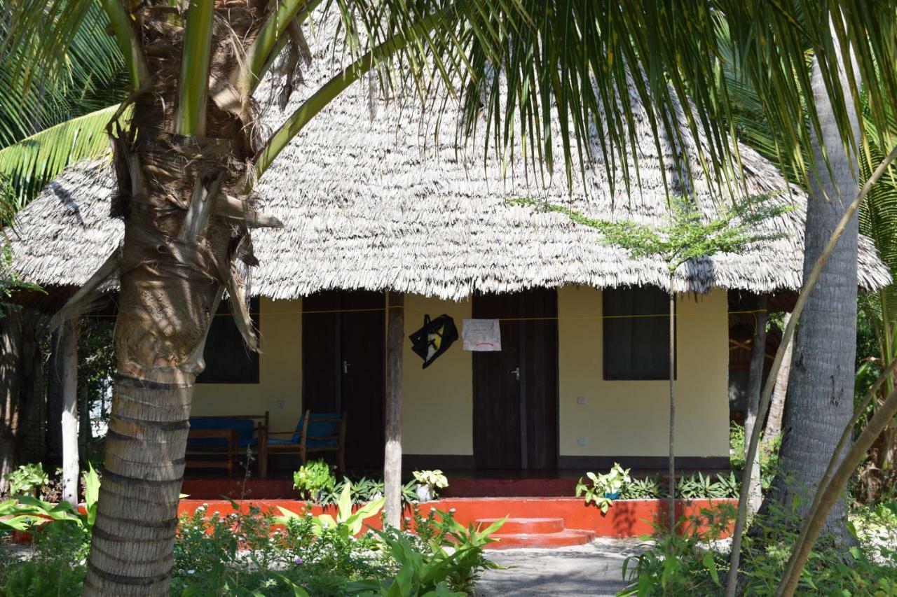 Juani Beach Bungalows Kilindoni Extérieur photo